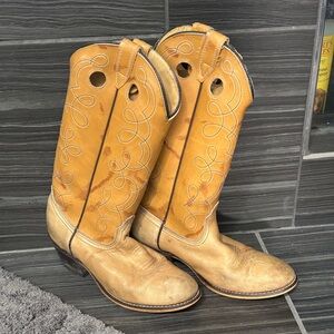 Vintage Acme Tan Leather Western Pull-On Cowboy Boots